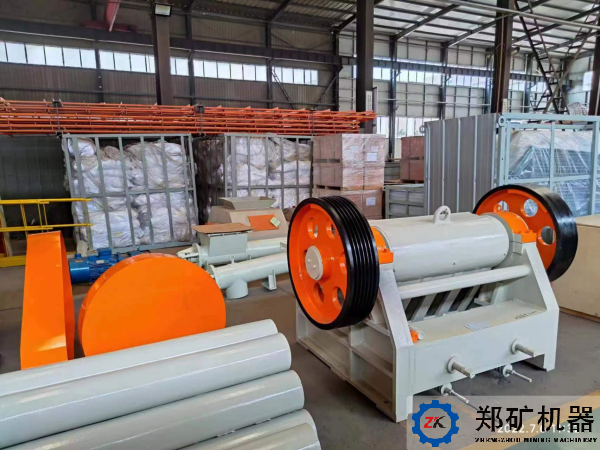 新疆鼎博環(huán)?？萍加邢薰倦姀S爐渣破碎項(xiàng)目！